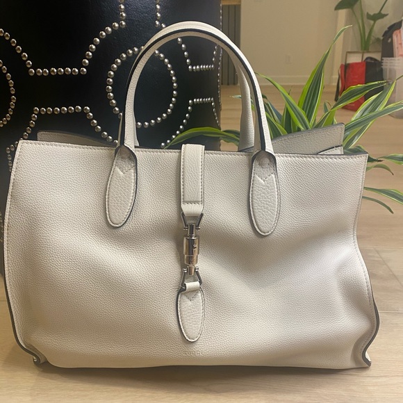 Gucci Handbags - Gucci white large bag purse satchel Jackie tote bag